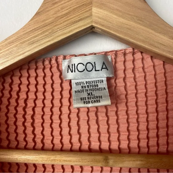 Shimmery pink vintage Y2K crinkle stretchy top - Picture 4 of 5